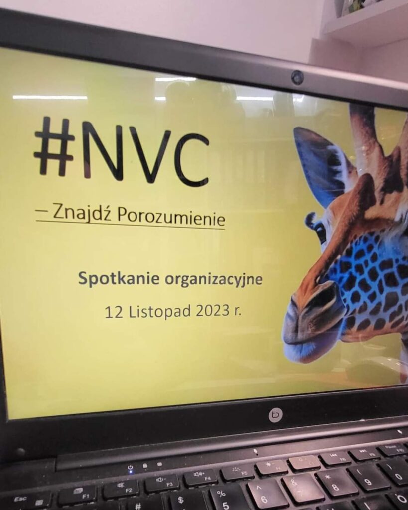 Prezentacja podczas spotkania organizacyjnego projektu #Znajdź Porozumienie, kluczowego elementu mojego dossier działań na rzecz komunikacji i zrozumienia.