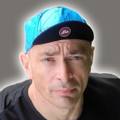 Zdjęcie profilowe z Facebooka – blog osobisty, promujący pasję i autentyczność w strategii social-media.